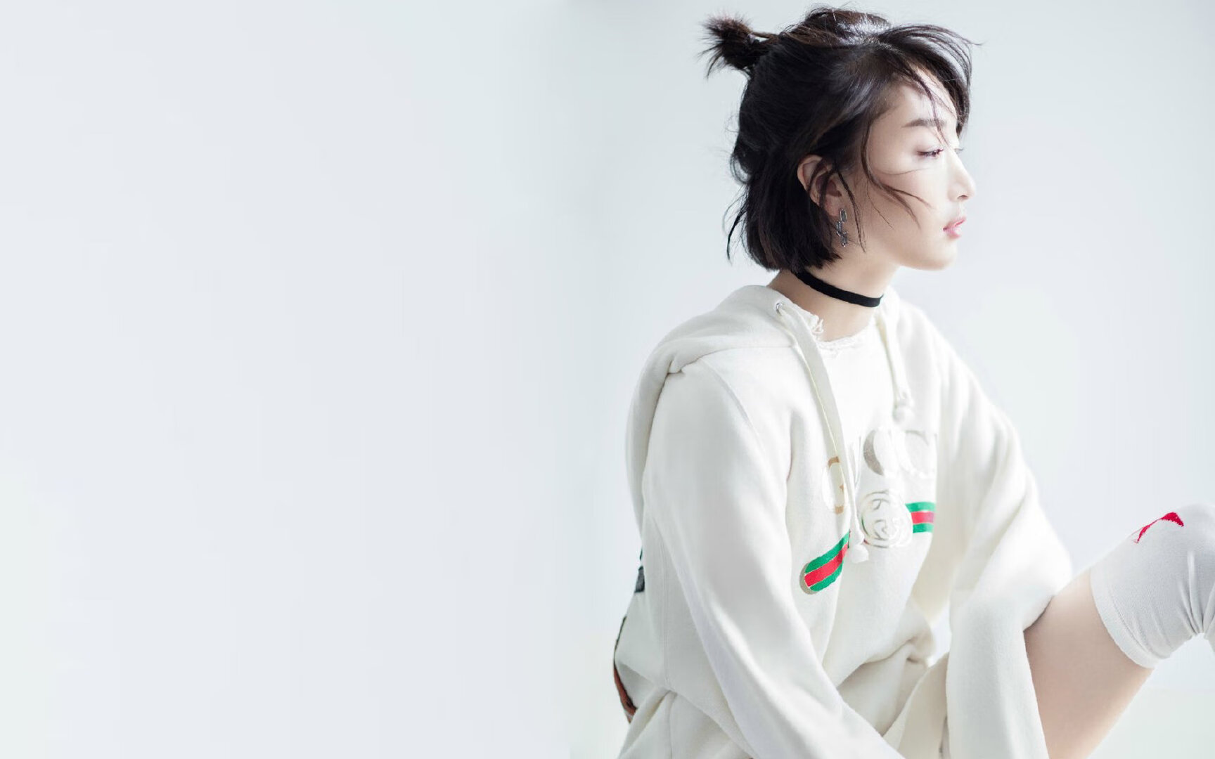 男篮战术演练强化外线联动三分命中率稳步提升,篮球外线进攻战术